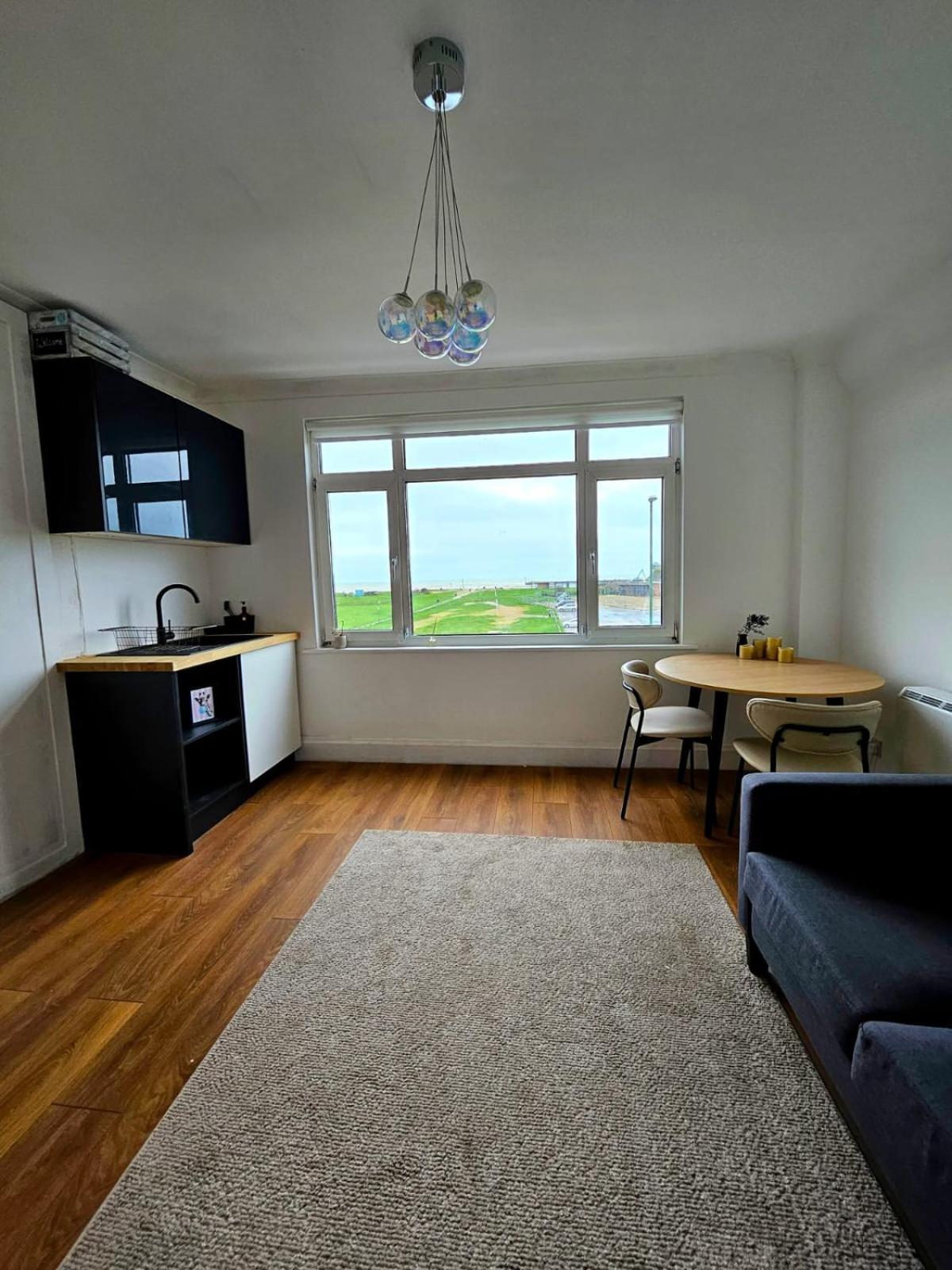 Seaview 2 Bedroom Apartment Littlehampton Zewnętrze zdjęcie