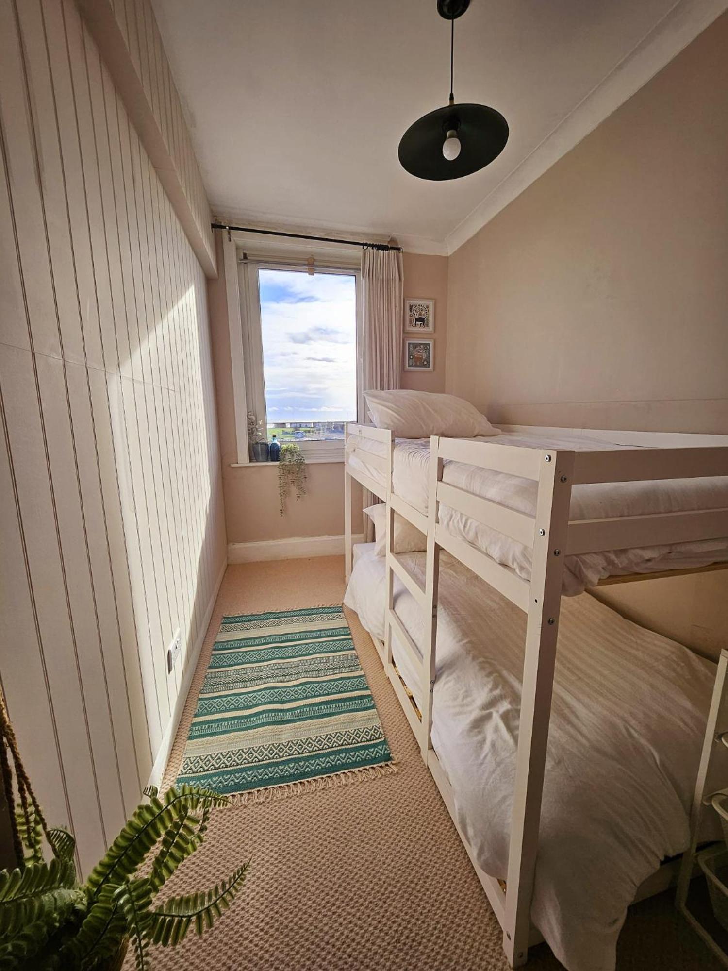 Seaview 2 Bedroom Apartment Littlehampton Zewnętrze zdjęcie